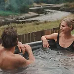 مكان تخييم Adalsvollen Retreat -go Wild For A While, Private Nature Getaway فيردال