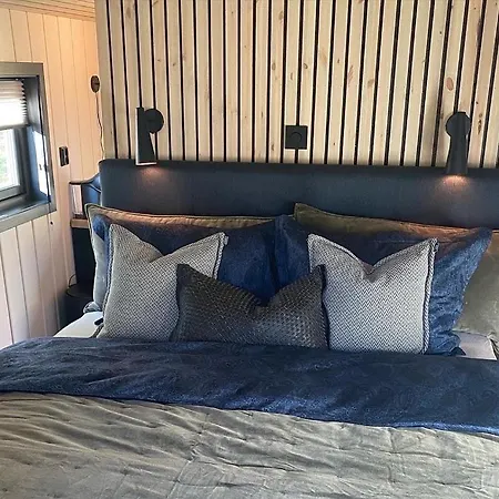 キャンプ場 Adalsvollen Retreat ヴァダル