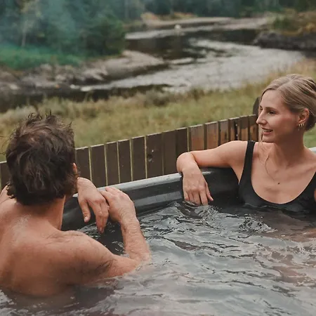 キャンプ場 Adalsvollen Retreat ヴァダル